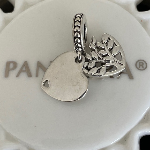 PANDORA FAMILY TREE HEART DANGLE CHARM - Picture 5 of 5